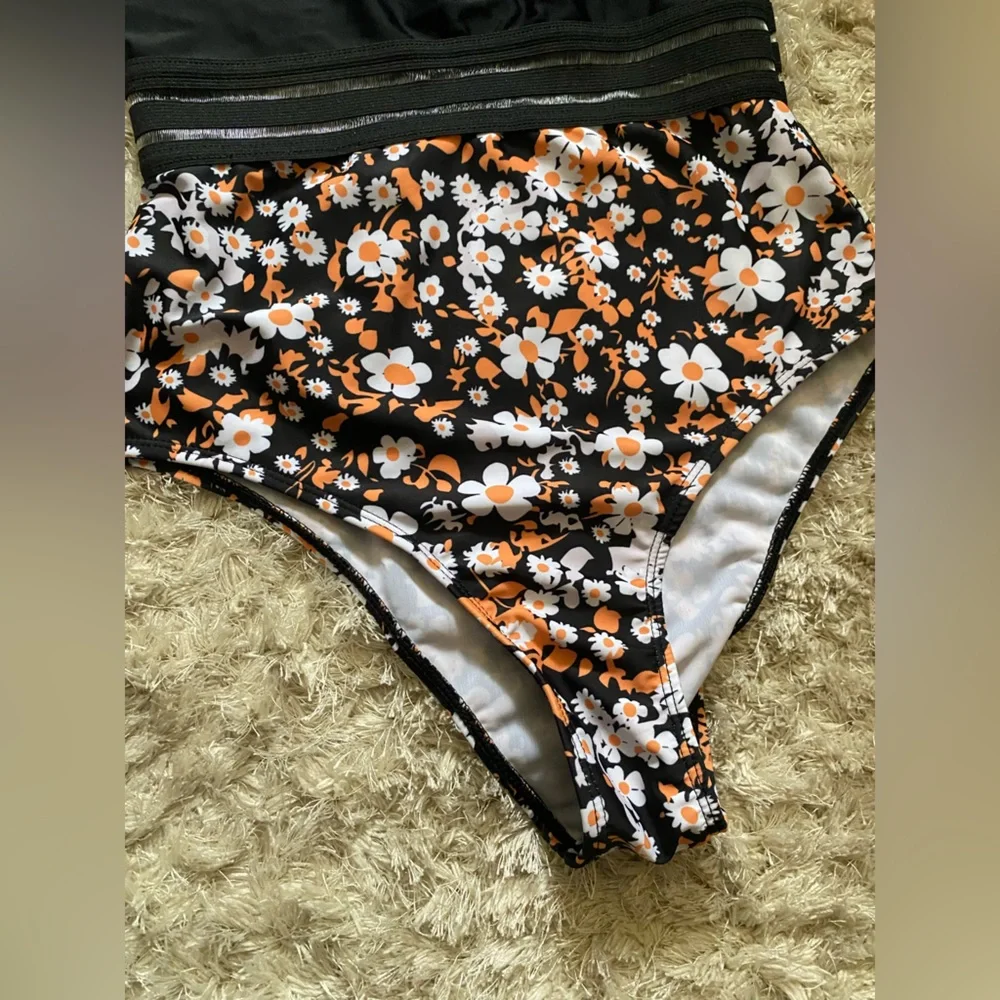 SHEIN One piece swimsuit - Picture 5 of 10